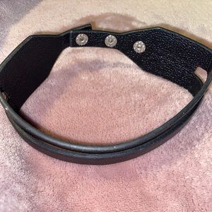 Black choker.